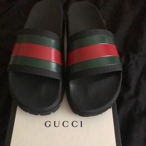 Gucci Web Slides